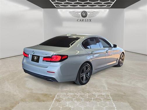 2021 BMW 530 530i