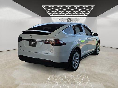 2017 Tesla Model X 90D