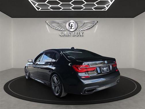 2017 BMW 750 I