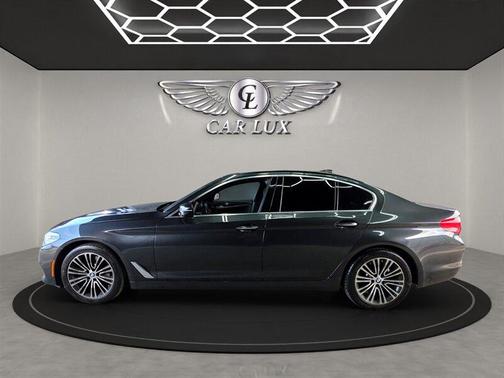 2018 BMW 530 530i