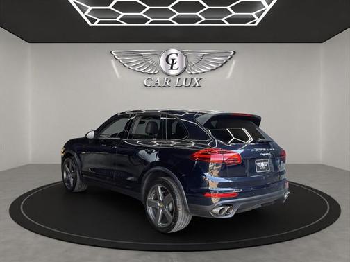 2016 Porsche Cayenne S