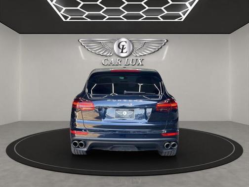 2016 Porsche Cayenne S