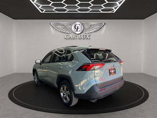 2021 Toyota RAV4 Hybrid XLE Premium