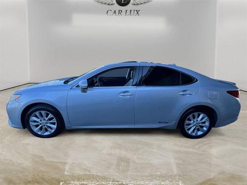 2013 Lexus ES 300h Base