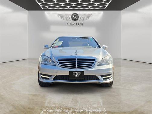 2011 Mercedes-Benz S-Class S 550