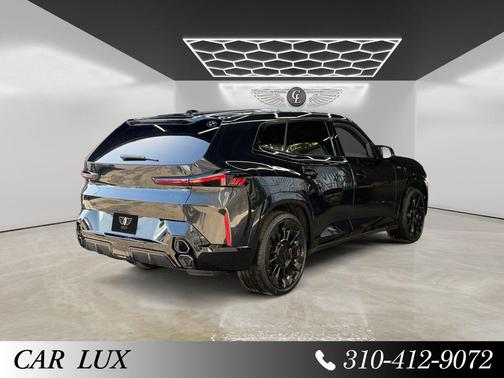 Black Sapphire Metallic 2025 BMW XM Base