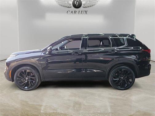 2023 Mitsubishi Outlander SE Black Edition 2WD
