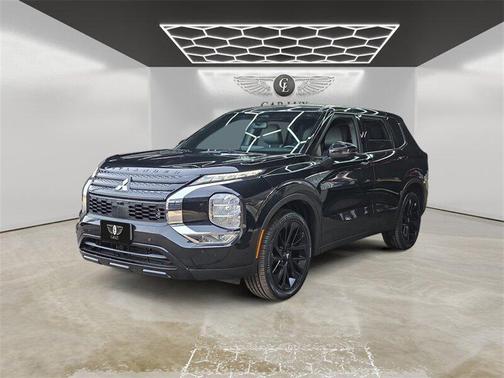 2023 Mitsubishi Outlander SE Black Edition 2WD