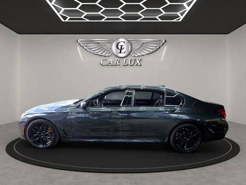 2016 BMW 740 740i