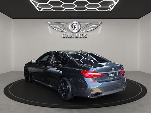 2016 BMW 740 740i