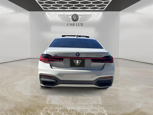 2021 BMW 750 i xDrive