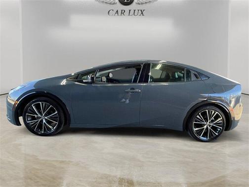 2023 Toyota Prius XLE