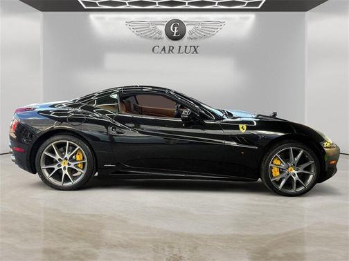 2010 Ferrari California Base