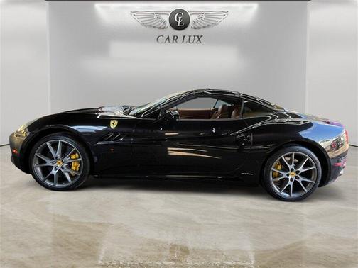 2010 Ferrari California Base