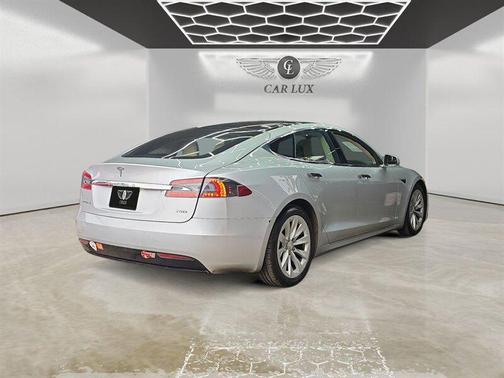 2017 Tesla Model S 75D