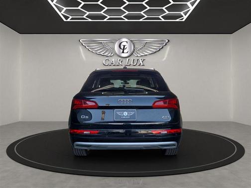 2018 Audi Q5 2.0T Prestige