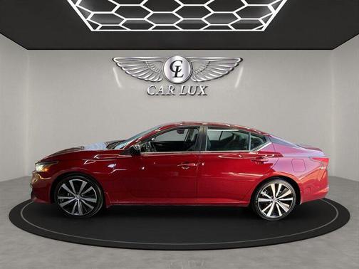 2021 Nissan Altima SR FWD