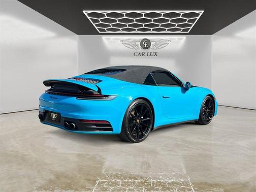 2021 Porsche 911 Carrera