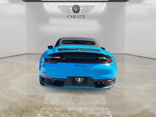 2021 Porsche 911 Carrera