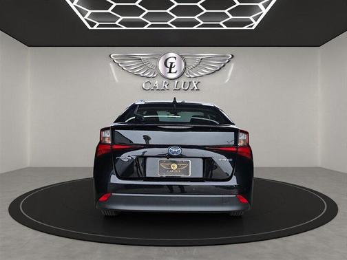 2022 Toyota Prius LE