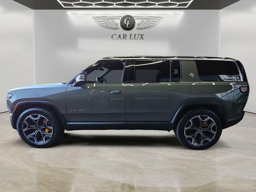 2022 Rivian R1S Launch Edition
