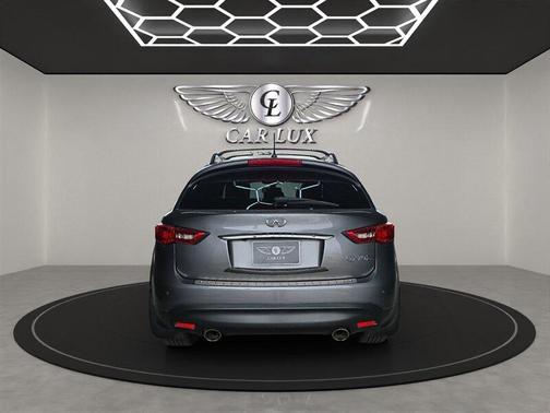 2017 INFINITI QX70 Base