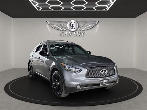 2017 INFINITI QX70 Base