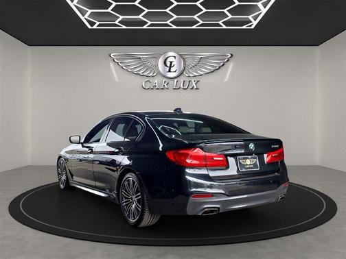2017 BMW 530 530i