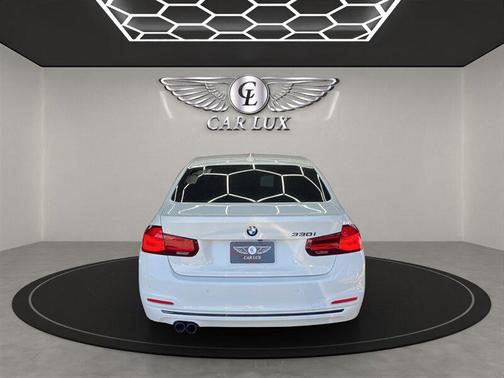 2018 BMW 330 330i