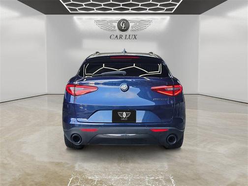 2020 Alfa Romeo Stelvio Base