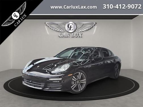 2015 Porsche Panamera 4