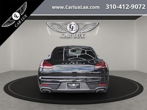 2015 Porsche Panamera 4