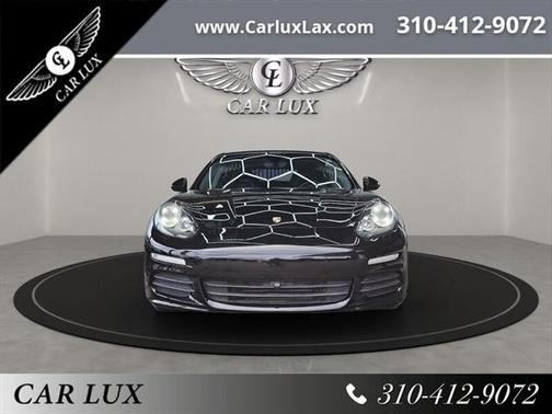 2015 Porsche Panamera 4