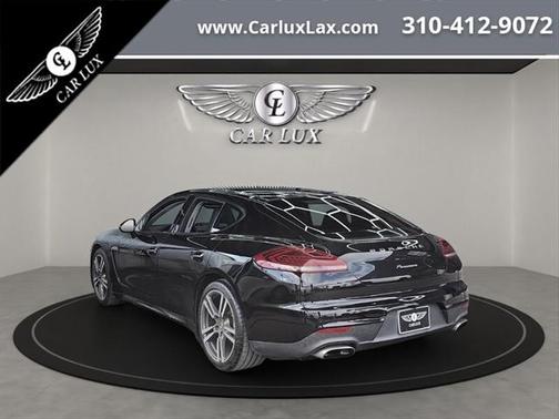 2015 Porsche Panamera 4