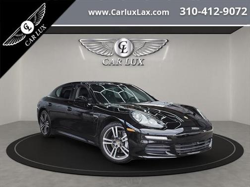 2015 Porsche Panamera 4