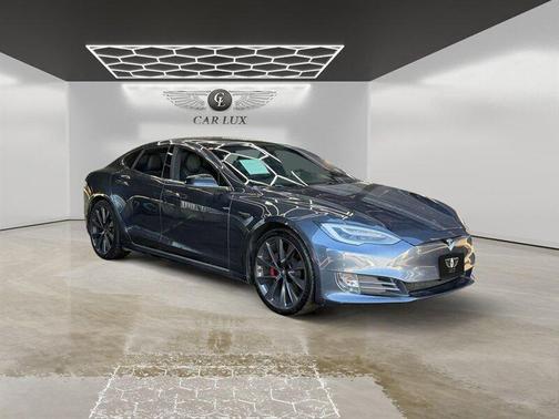 2020 Tesla Model S Performance