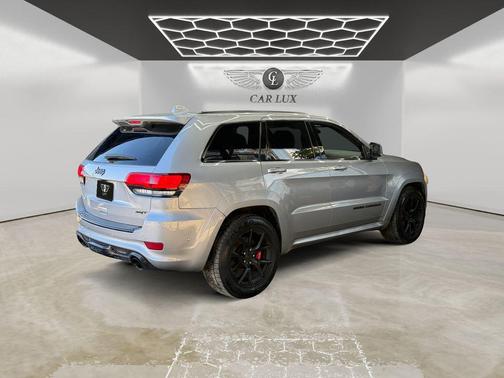 2020 Jeep Grand Cherokee SRT