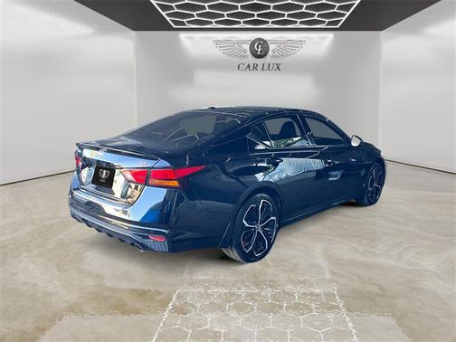 2023 Nissan Altima SR FWD