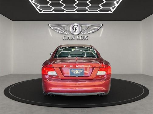 2011 Volvo C70 T5
