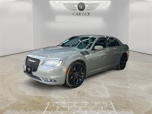 2019 Chrysler 300 S
