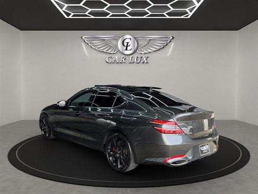 2022 Genesis G70 3.3T RWD