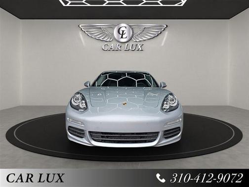 2016 Porsche Panamera 4