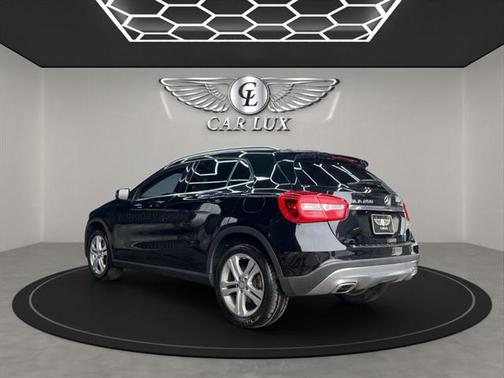 2017 Mercedes-Benz GLA 250 Base