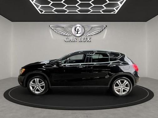 2017 Mercedes-Benz GLA 250 Base