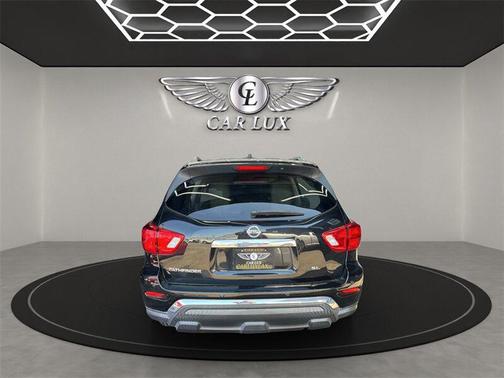 2018 Nissan Pathfinder SL
