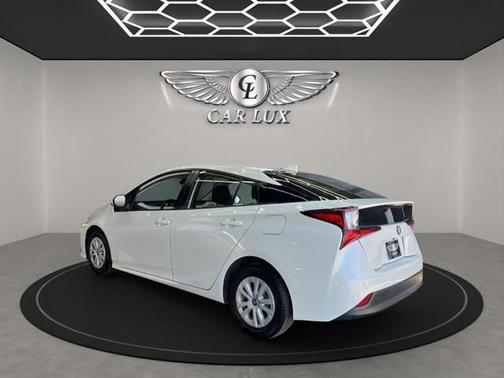 2019 Toyota Prius L