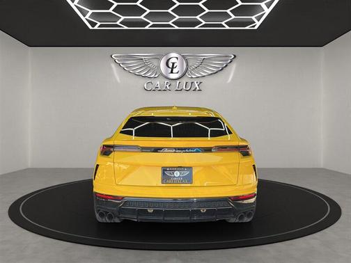 2021 Lamborghini Urus