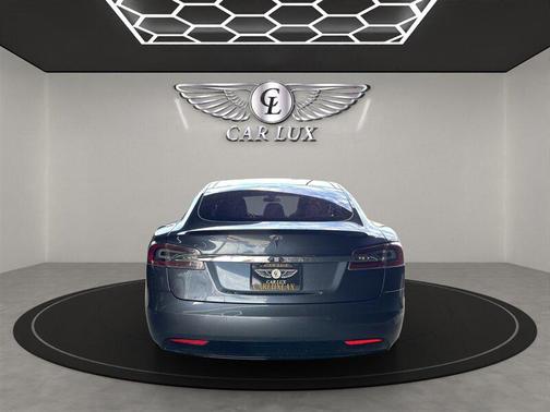 2016 Tesla Model S 90D