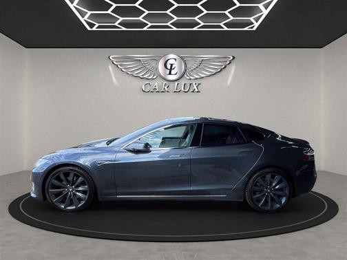 2016 Tesla Model S 90D