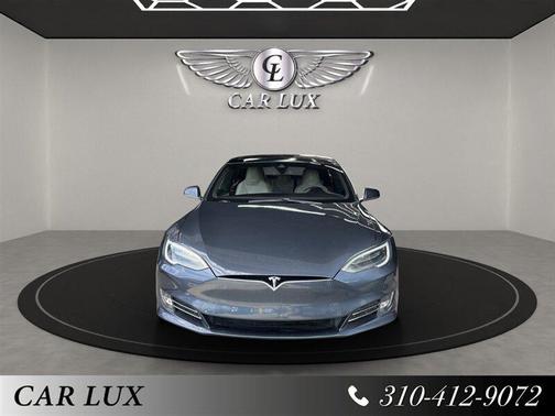 2016 Tesla Model S 90D